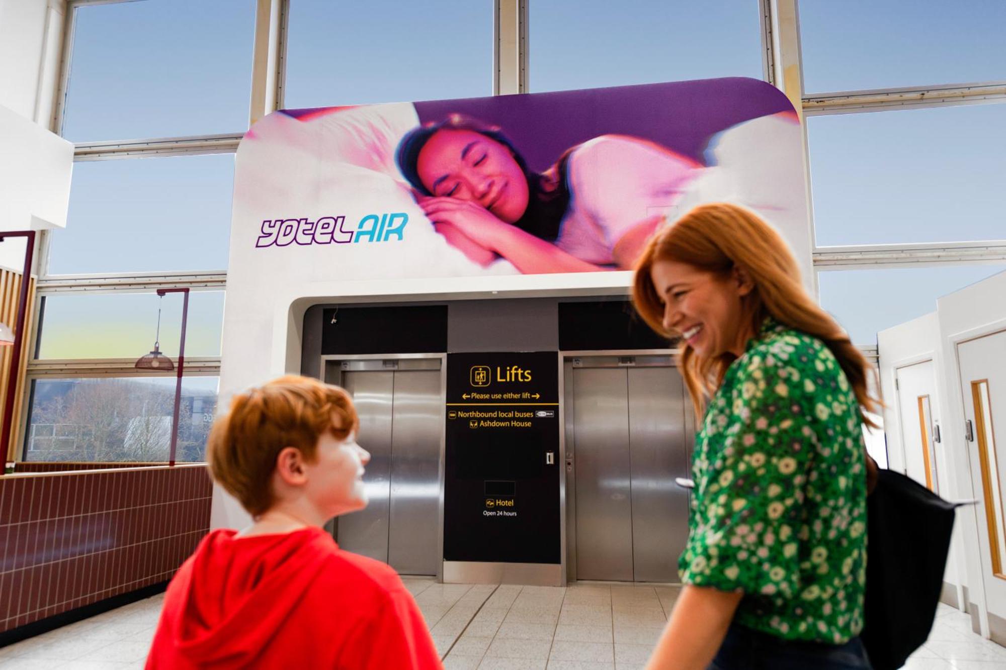 Yotelair London Gatwick Airport Горлі Екстер'єр фото