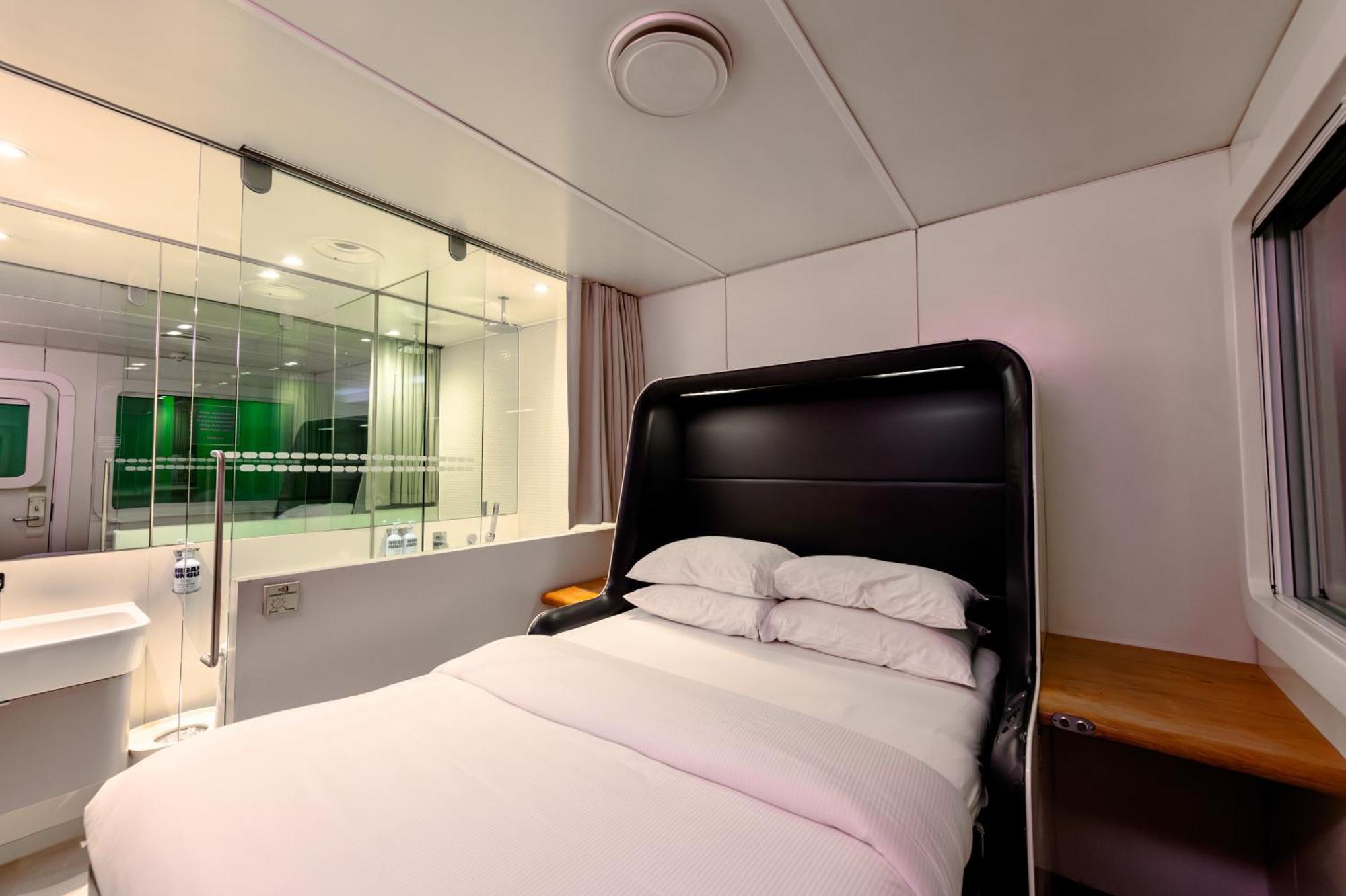 Yotelair London Gatwick Airport Горлі Екстер'єр фото