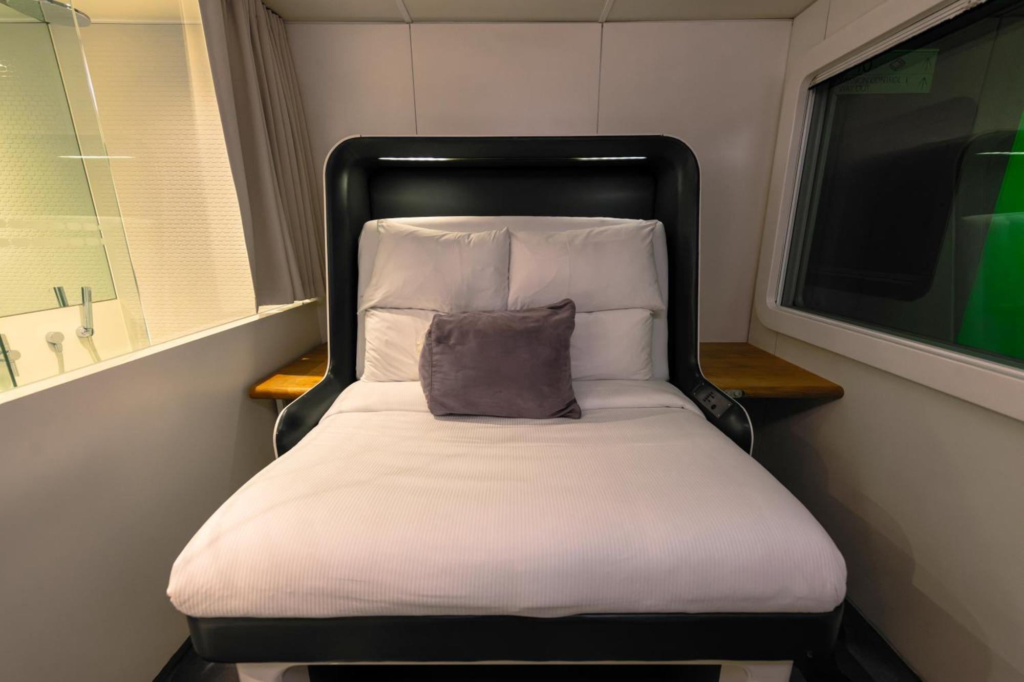 Yotelair London Gatwick Airport Горлі Екстер'єр фото